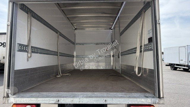 Renault 20M3 145 CV FOURGON HAYON 3.5 T van