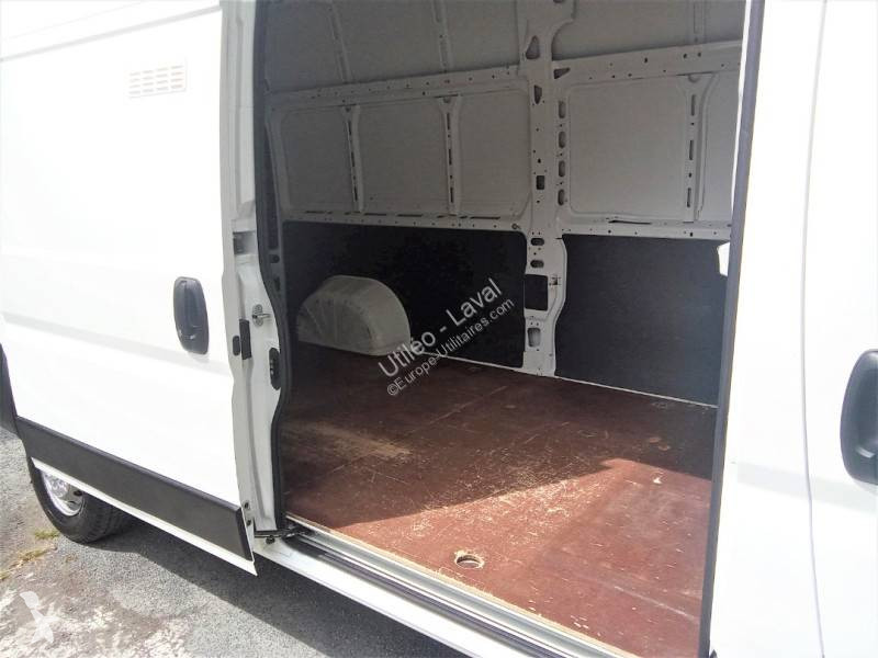 Peugeot  Transporter