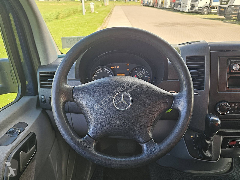 Furgoneta Mercedes 516 frigo automaat ac