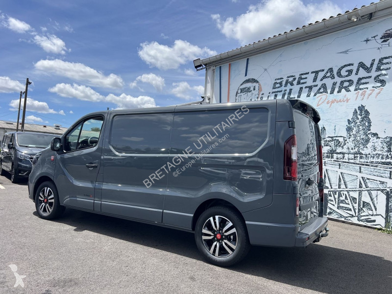Véhicule utilitaire Renault TRAFIC III FG NEUF:...