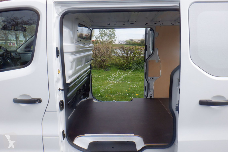 Furgoneta Renault TRAFIC III FG 2.0 BLUE DCI...