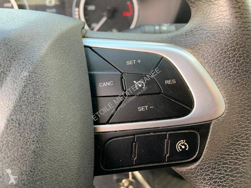 Véhicule utilitaire Iveco Châssis (2014->) DBLE...