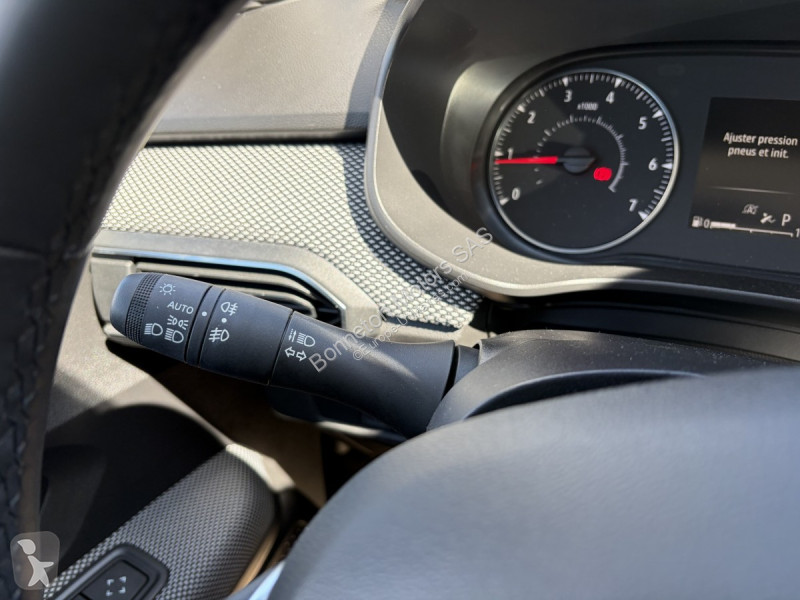 Samochód dostawczy Dacia (3) Expression TCe 90 CVT