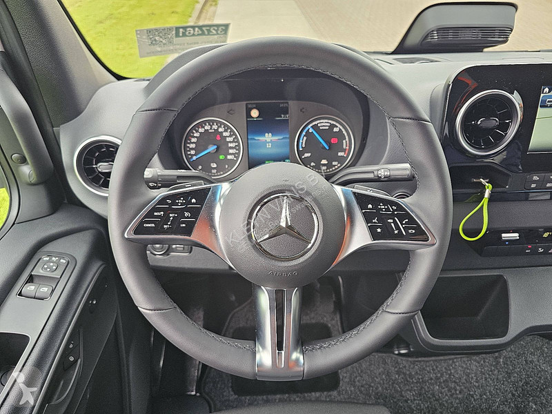 Mercedes 81 kWh wltp 302 kms Transporter