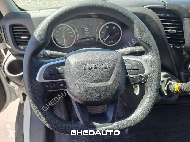 Veicolo commerciale Iveco Daily 35C14H BOX +...