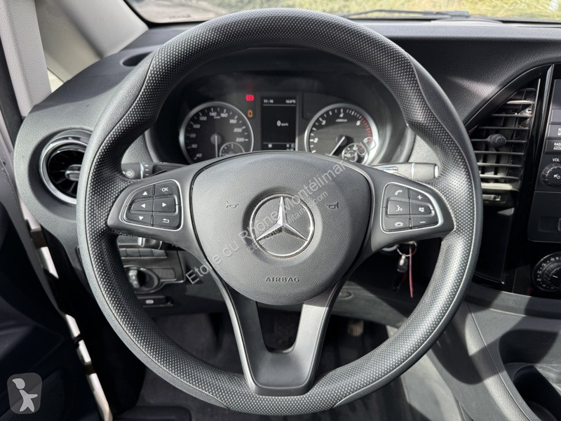 Véhicule utilitaire Mercedes Vito  4x4 Mixto...