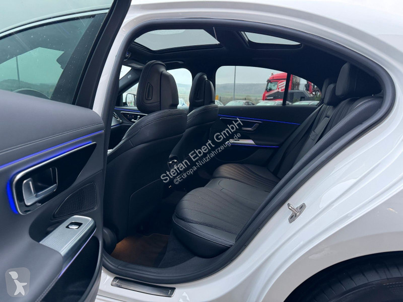 Samochód dostawczy Mercedes E 450 4M...