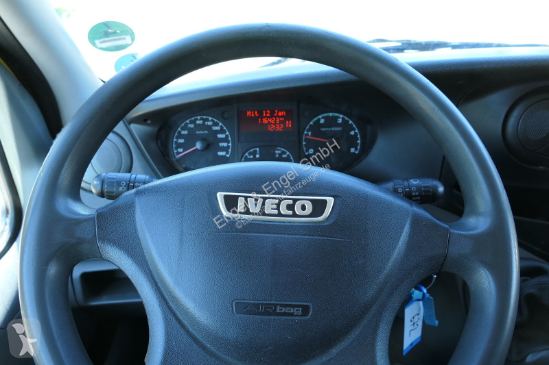 Iveco Daily 35 S11 C30C AUTOMATIK KAMERA Regale...