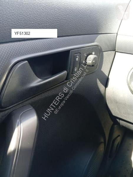 Véhicule utilitaire Volkswagen 3 posti