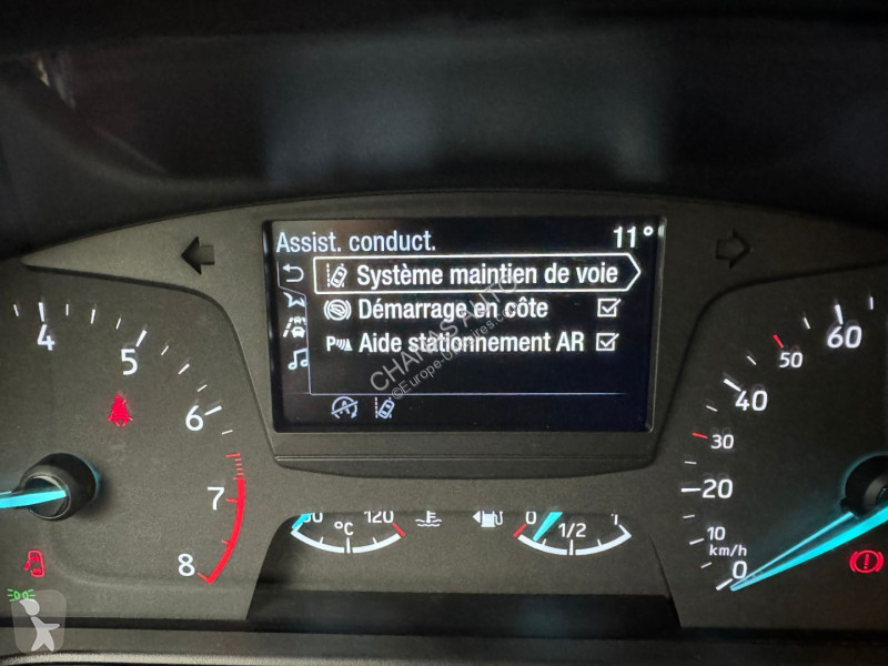 Samochód dostawczy Ford 1.0 EcoBoost 95 Titanium