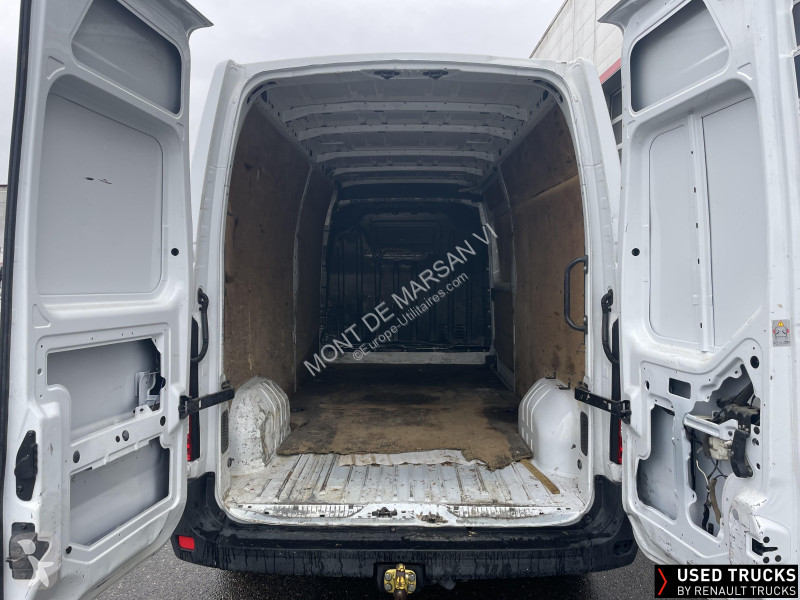 Samochód dostawczy Renault