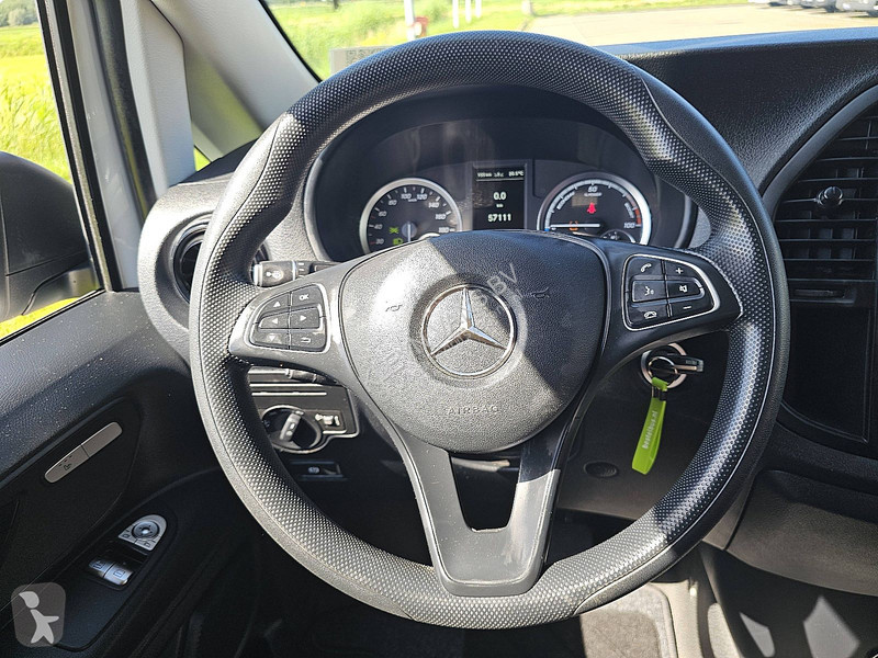عربة نفعية Mercedes 66Kwh Wltp 292 kms