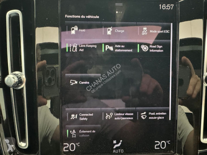 Samochód dostawczy Volvo T5 Recharge 180+82...