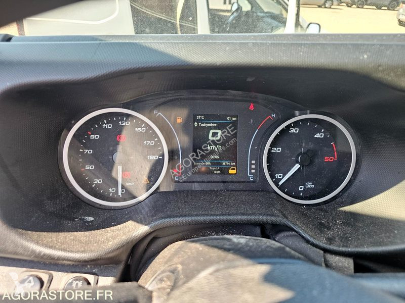 Комерційні автомобілі Iveco 35S14N