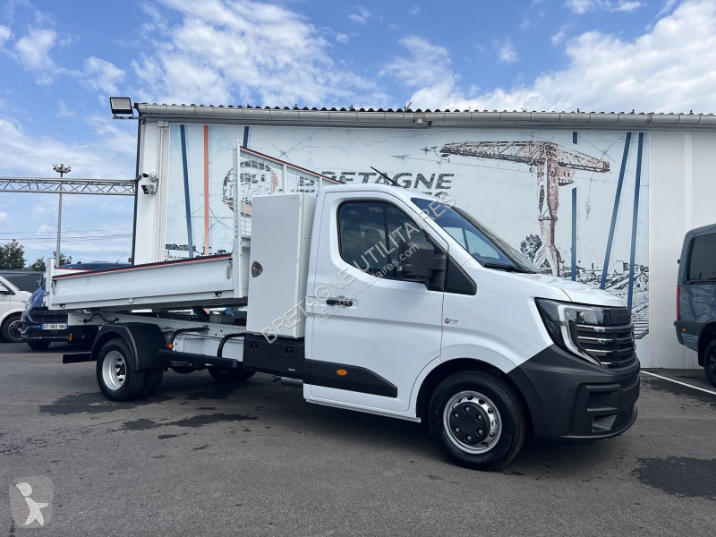 عربة نفعية Nissan INTERSTAR CCB BENNE 2 VANTAUX...