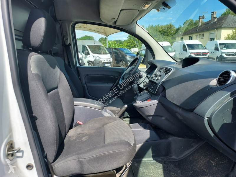 Véhicule utilitaire Renault KANGOO II EXPRESS...