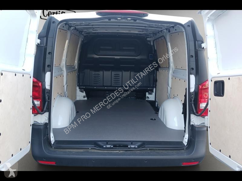 Véhicule utilitaire Mercedes Vito Fg 112 116ch...