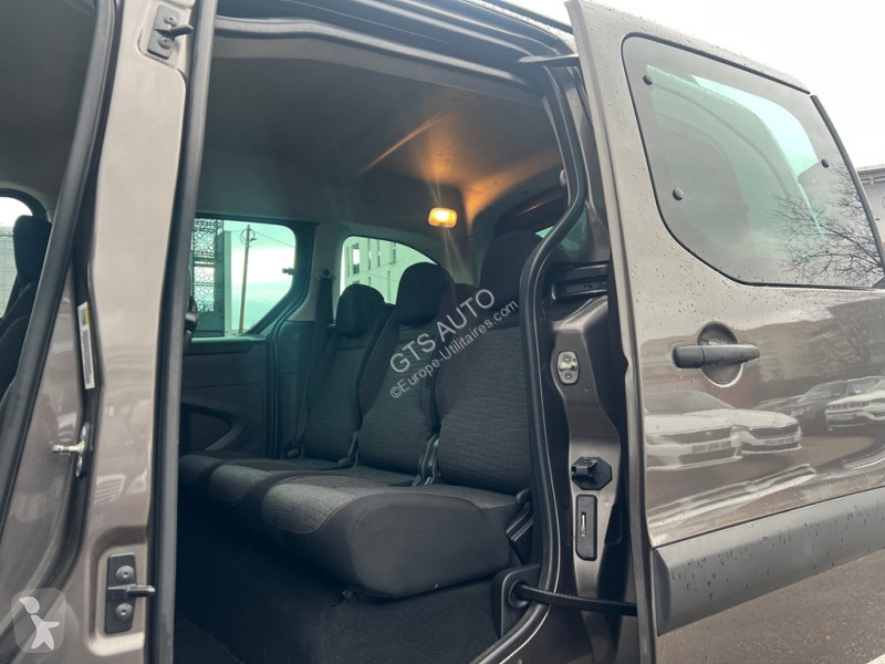 عربة نفعية Citroën BERLINGO PURETECH 110CH...