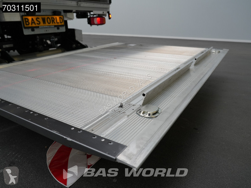 Furgoneta Iveco 35C21 3.0L Laadklep 3,5t...