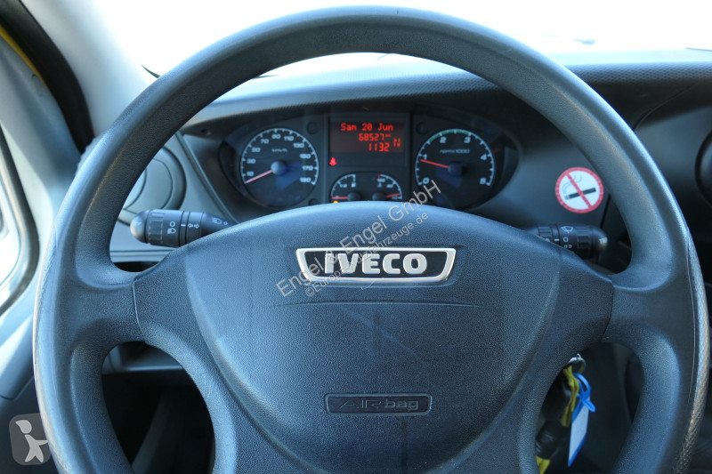 Iveco Daily 35 S11 C30C AUTOMATIK KAMERA Regale...