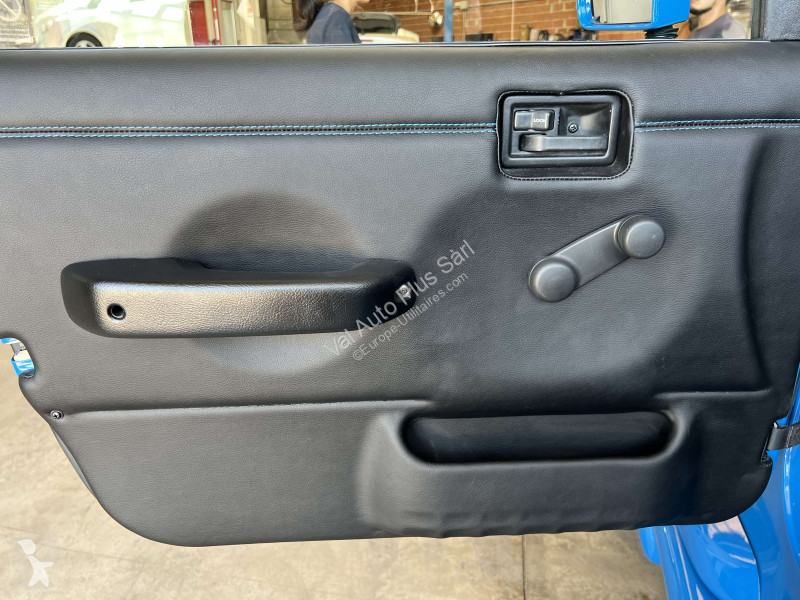 Samochód dostawczy Jeep