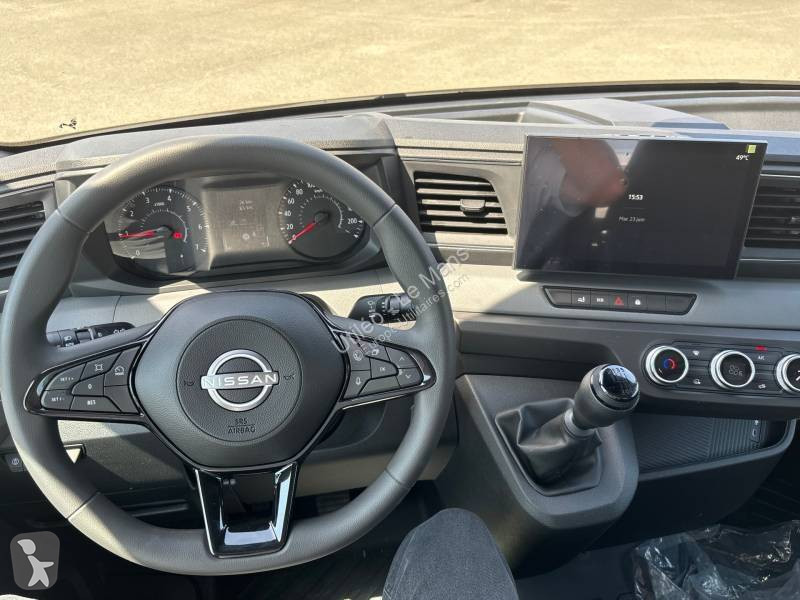 Samochód dostawczy Nissan