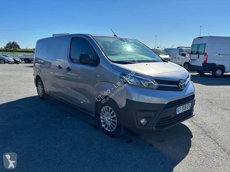 Véhicule utilitaire Toyota