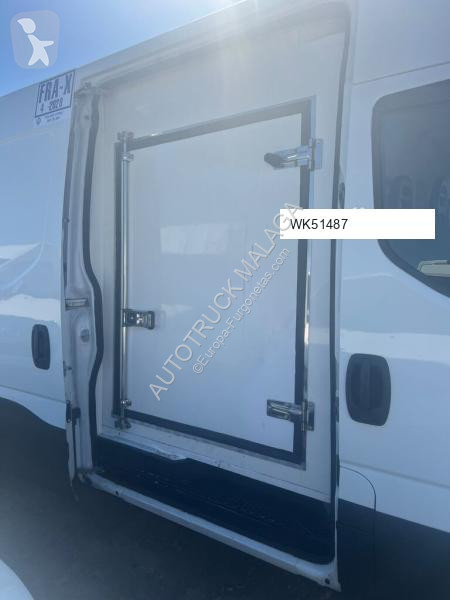 عربة نفعية Iveco 35S15