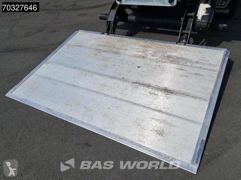 Iveco 35C16 3.0L Ladebordwand Doppelbereifung...