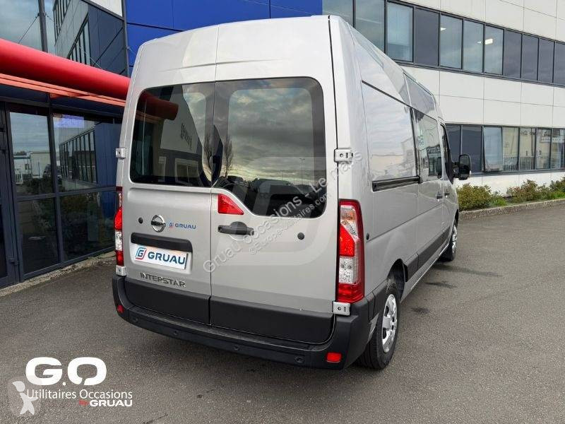 Samochód dostawczy Nissan