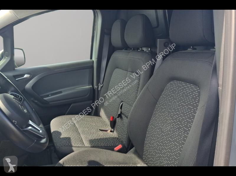 عربة نفعية Mercedes e Long Select