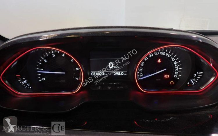 عربة نفعية Peugeot