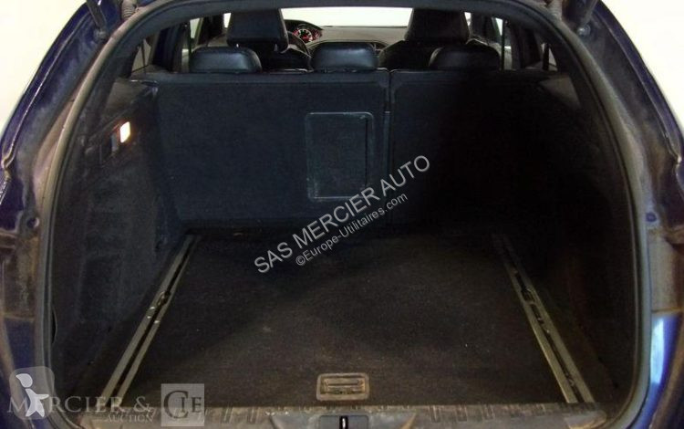 عربة نفعية Peugeot
