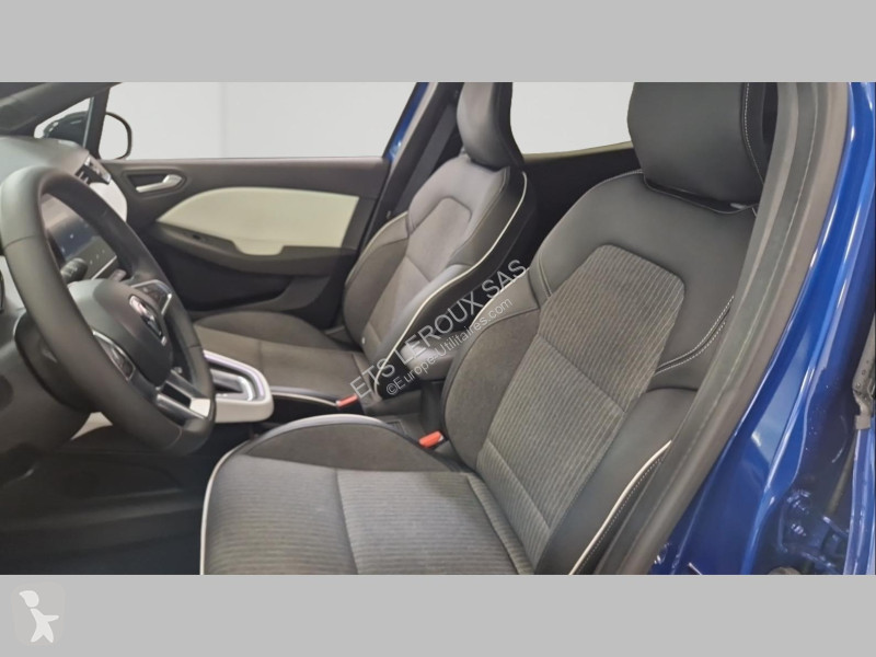 عربة نفعية Renault CLIO V