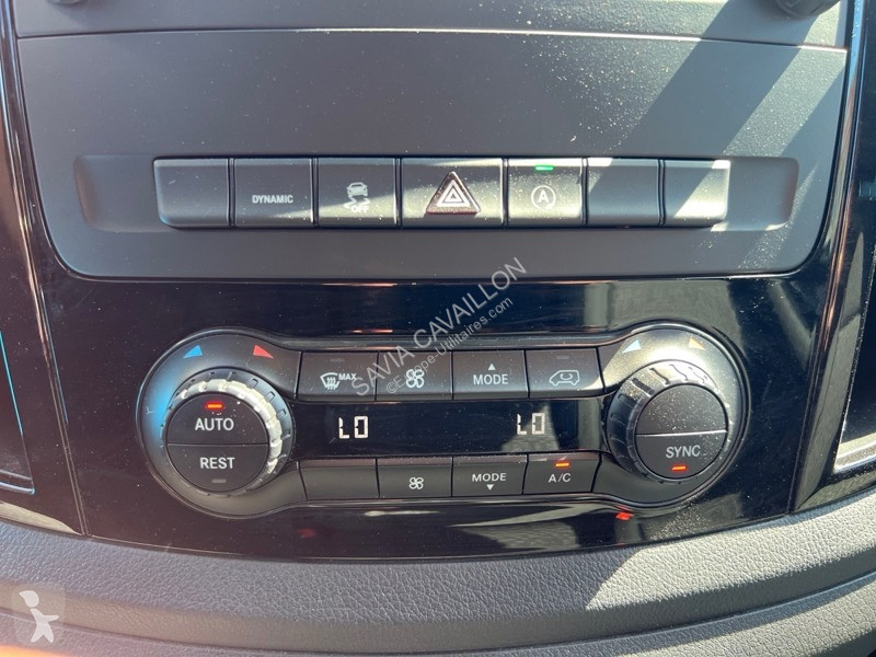 Samochód dostawczy Mercedes 119 CDI 4x4 Mixto...