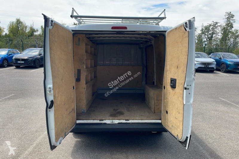 Véhicule utilitaire Peugeot  BOXER FOURGON
