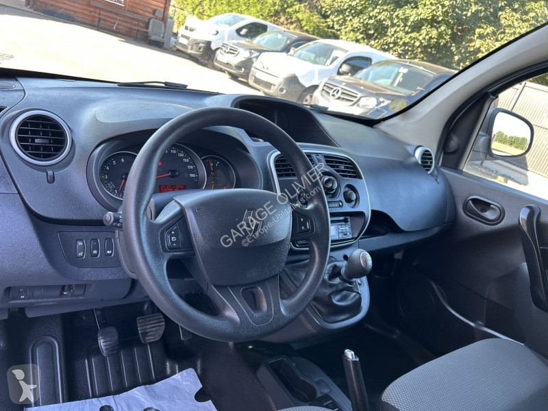 Véhicule utilitaire Renault 1.5 Blue dci 95...