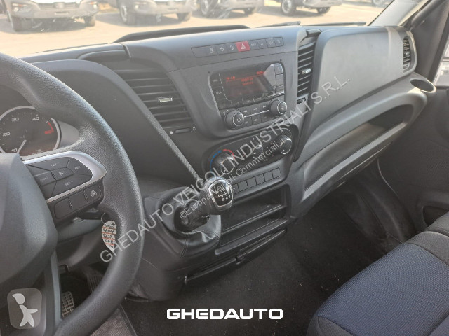 عربة نفعية Iveco Daily 35C16 - 35C16H