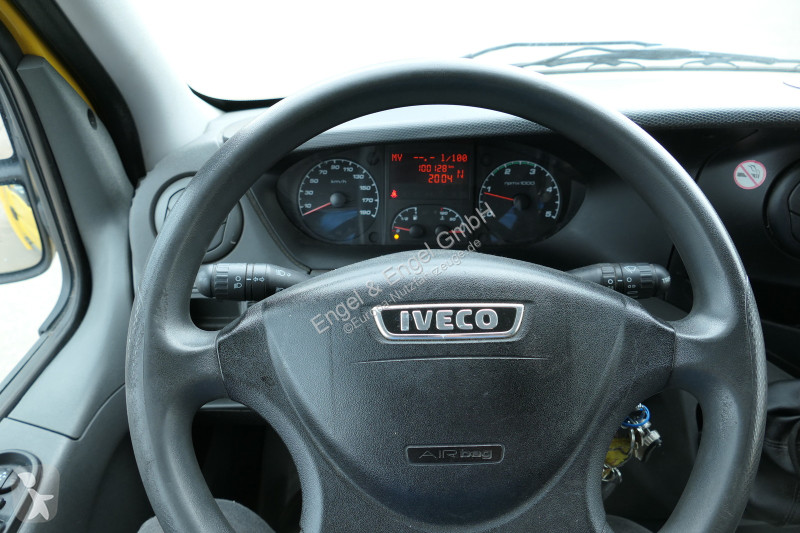 Furgoneta Iveco Daily 35 S11 C30C AUTOMATIK...