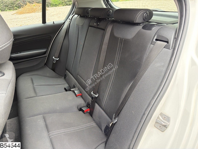 Véhicule utilitaire BMW 116 D 1-serie