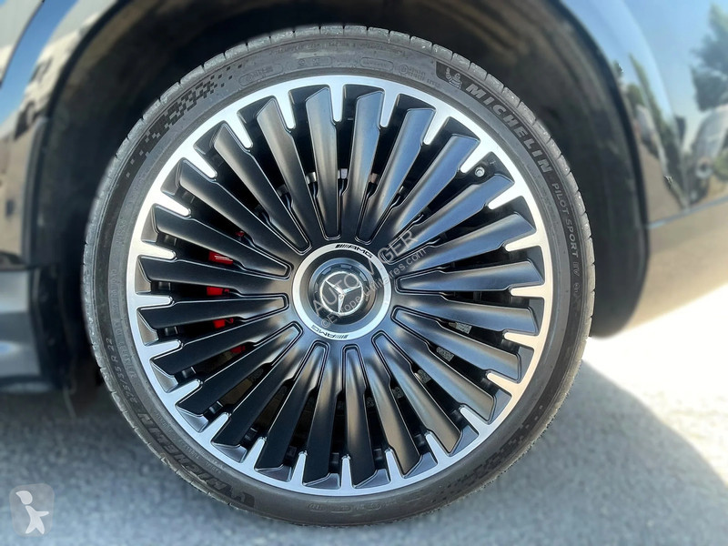 Samochód dostawczy Mercedes EQE 43...