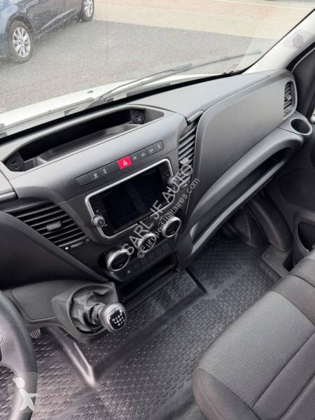 Samochód dostawczy Iveco