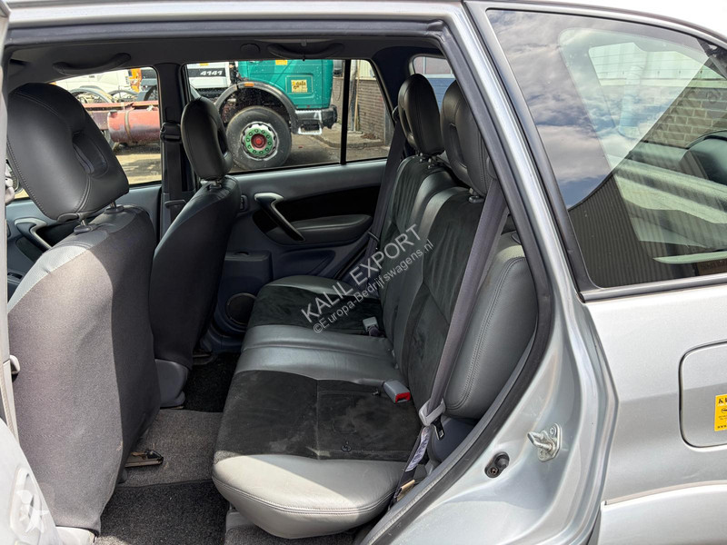 Toyota SUV - 4x4 - Manual Gearbox - Power...