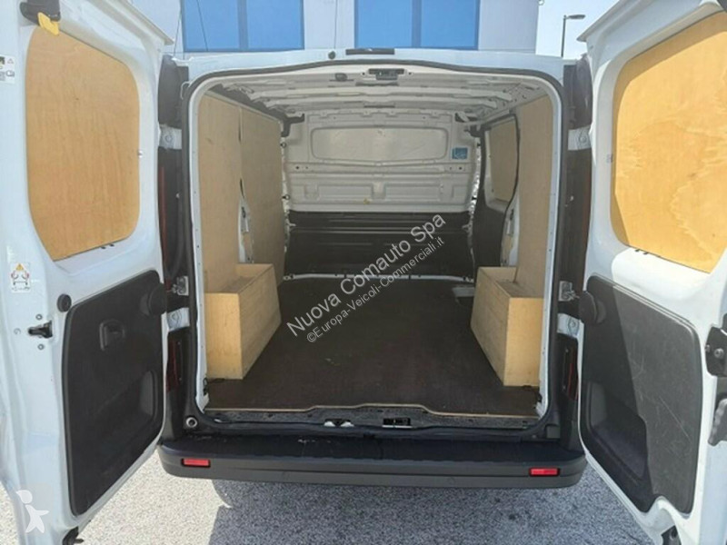 عربة نفعية Renault IV