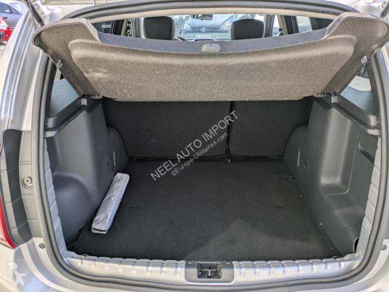 عربة نفعية Dacia DUSTER 1.5 DCI 110CH EDC BOITE...