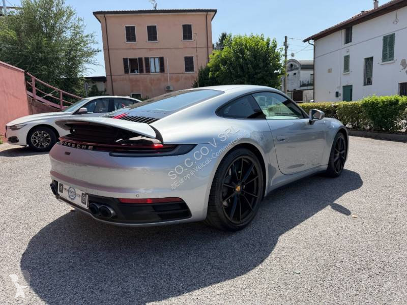 Véhicule utilitaire Porsche