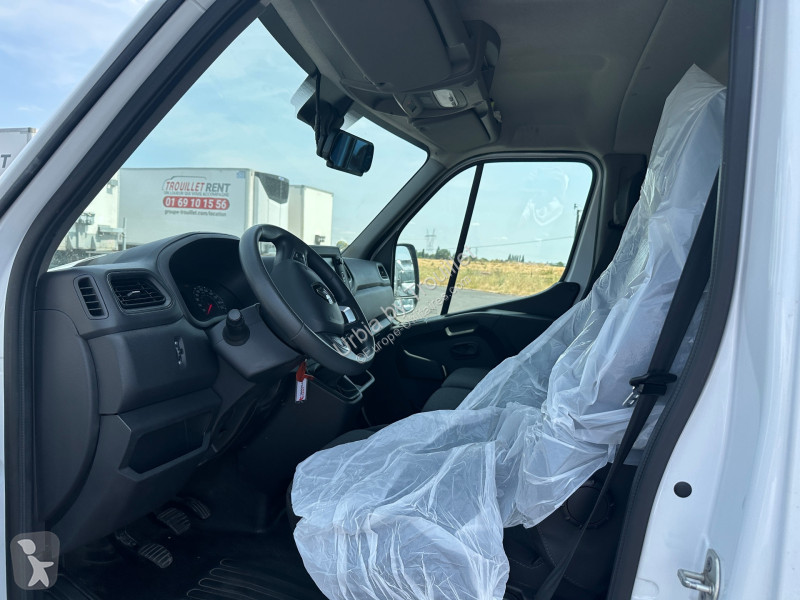 عربة نفعية Renault 20M3 145 CV FOURGON HAYON 3,5 T