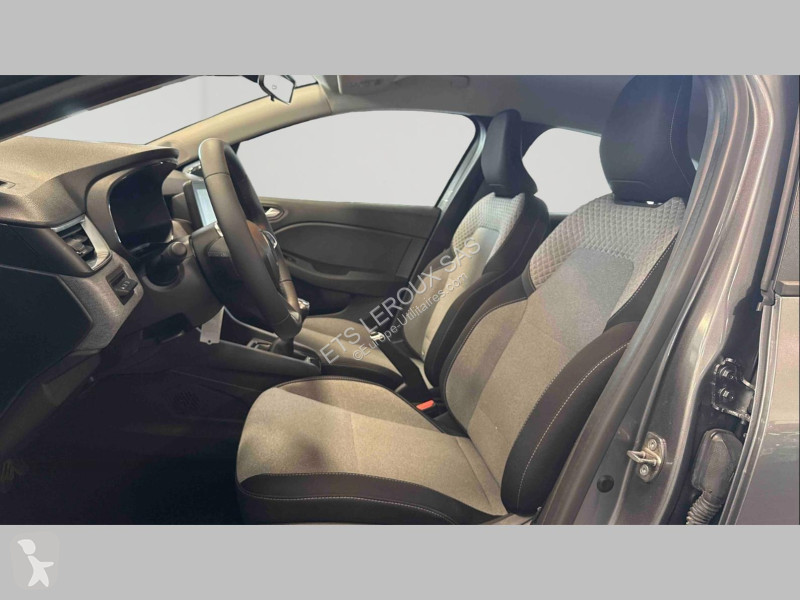 Véhicule utilitaire Renault CLIO V