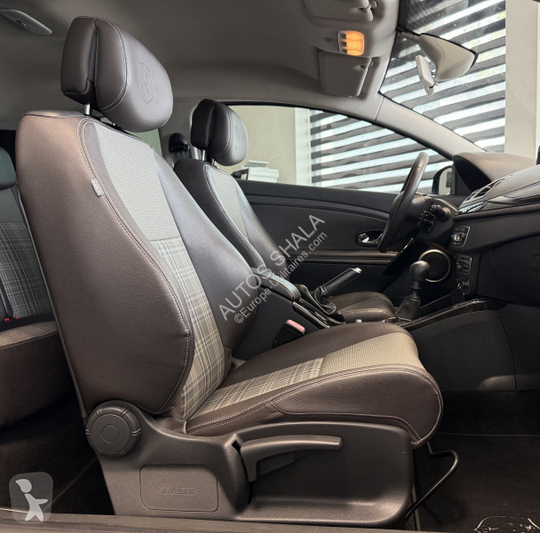 عربة نفعية Renault MEGANE III COUPE 1.4 TCE...