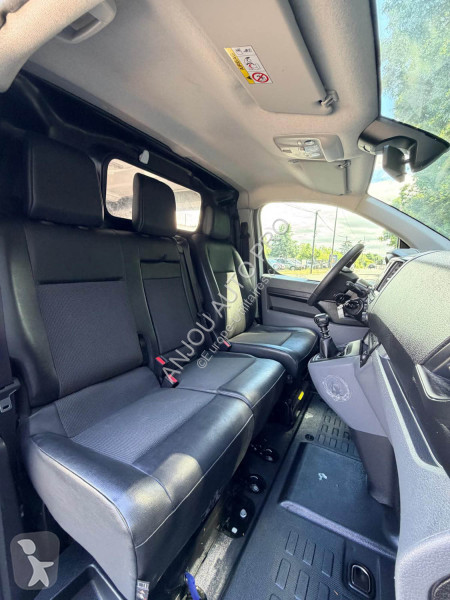 عربة نفعية Toyota LONG 120 D-4D BVM6 DYNAMIC